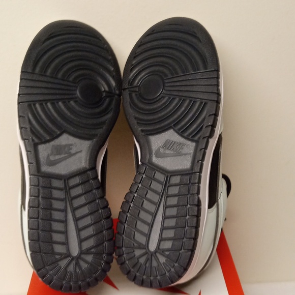 Nike Dunk Low Retro PRM/Dark Smoke Grey-White-Barely Green/6Y=7.5W /FZ1670-001 - Picture 12 of 15